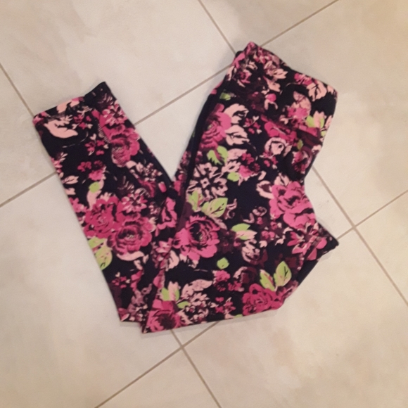 GAIAM Other - Gaiam Capri Leggings